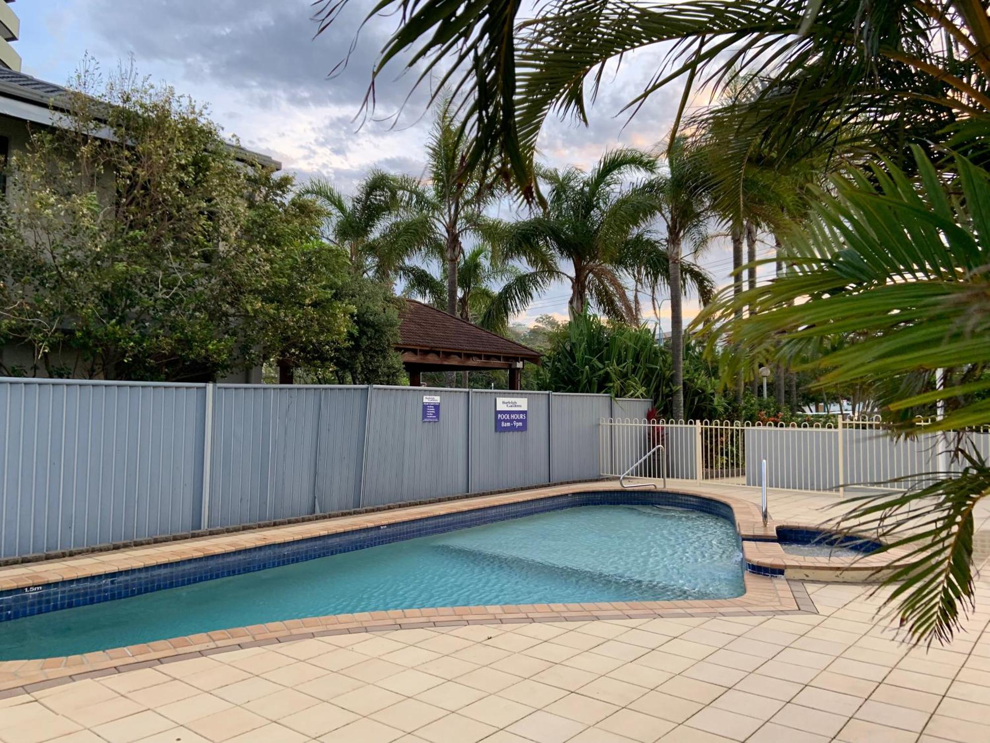 Burleigh Gardens North Hi-Rise Holiday Apartments Гоулд Коуст Екстериор снимка
