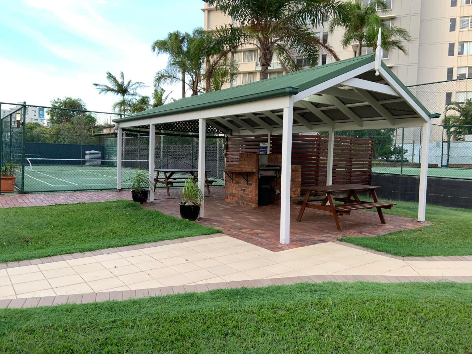 Burleigh Gardens North Hi-Rise Holiday Apartments Гоулд Коуст Екстериор снимка